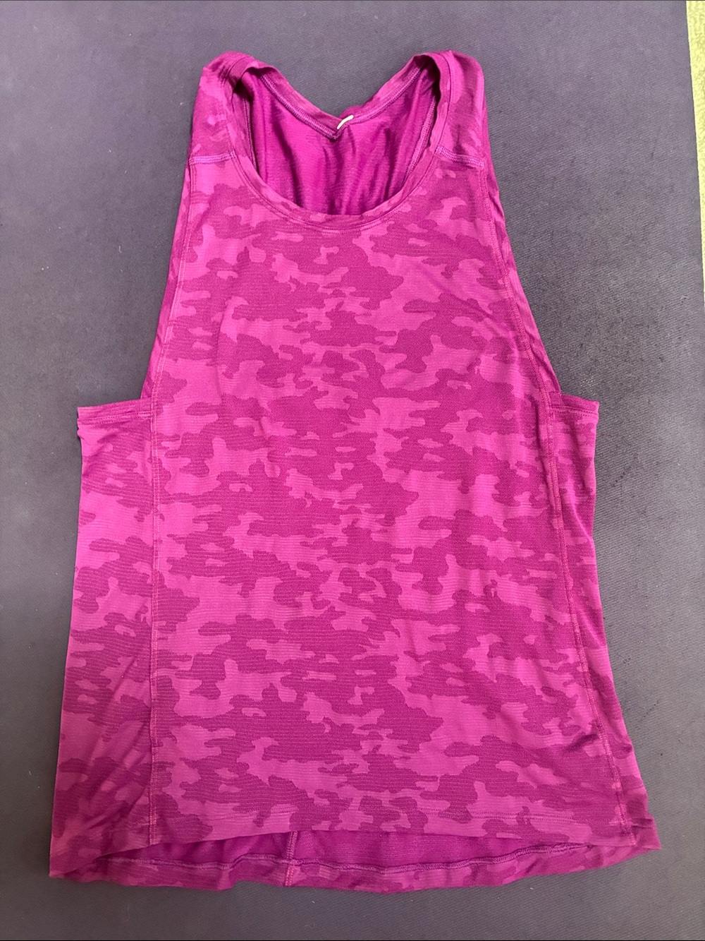 Lululemon workout tank top. Size Small